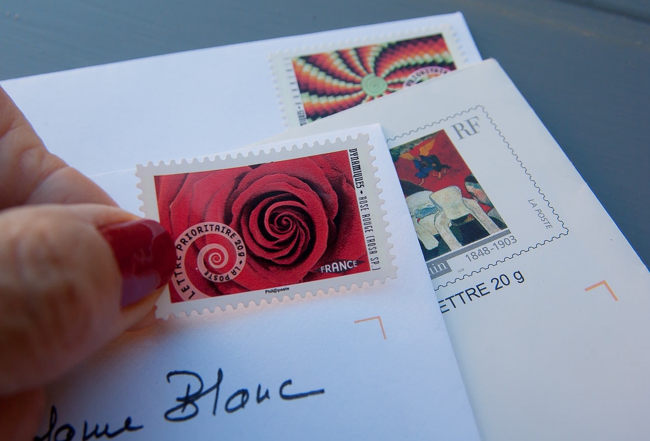 Conception et impression des invitations en papier ensemencé